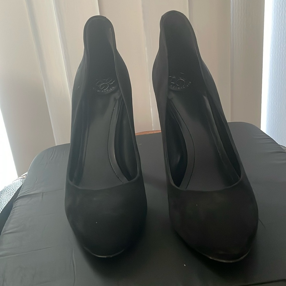BCBG generation high heel shoes